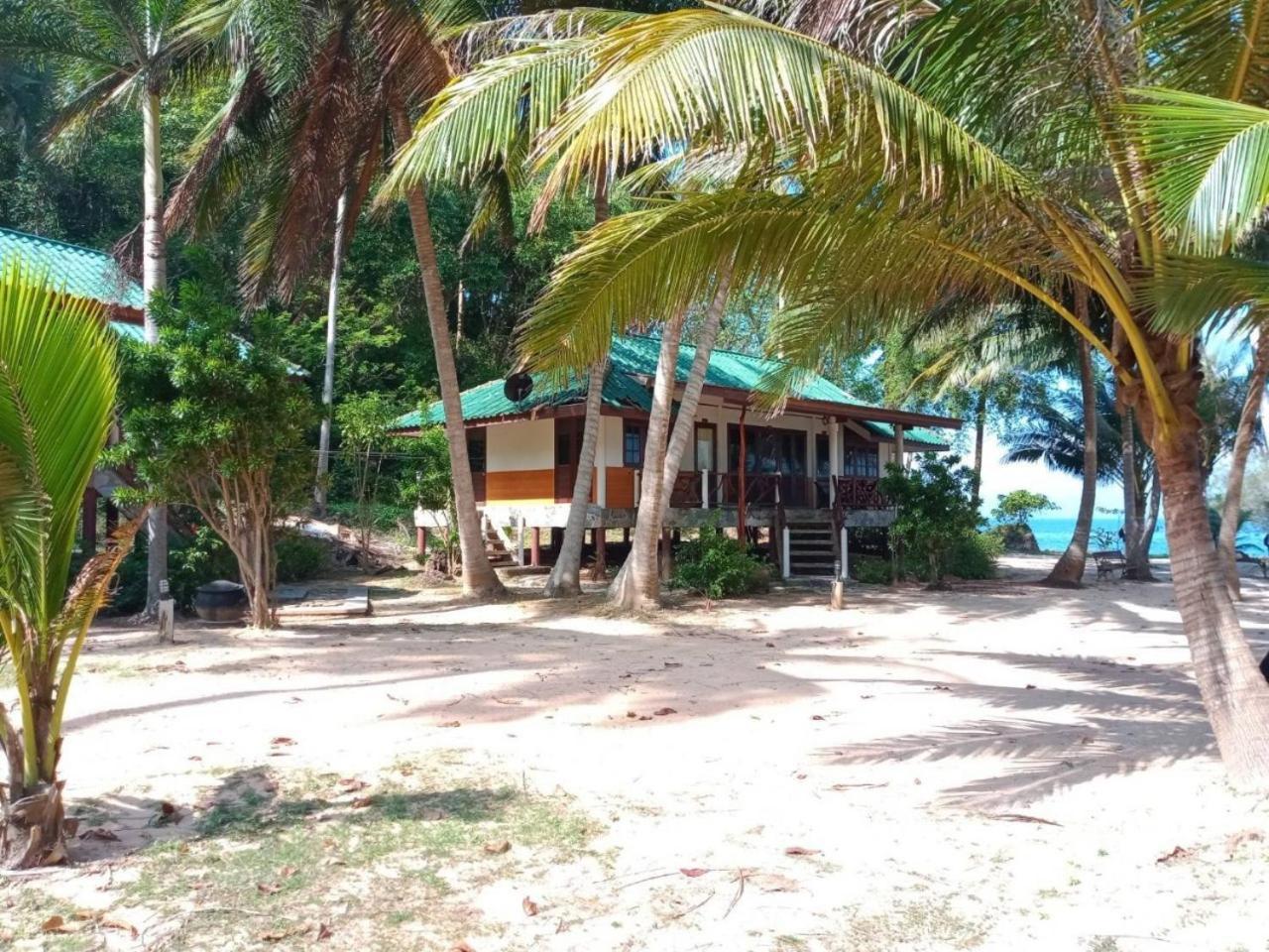 Koh Talu Island Resort Bang Saphan Noi Bagian luar foto