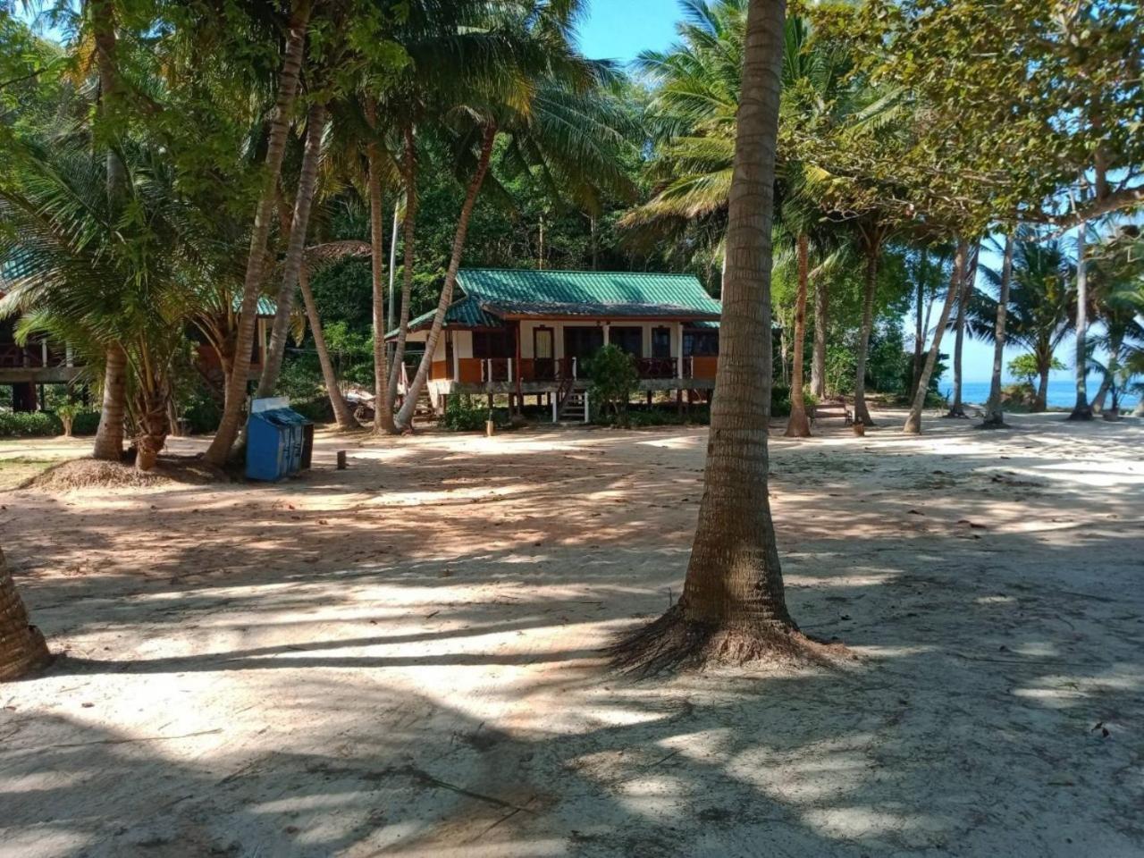 Koh Talu Island Resort Bang Saphan Noi Bagian luar foto